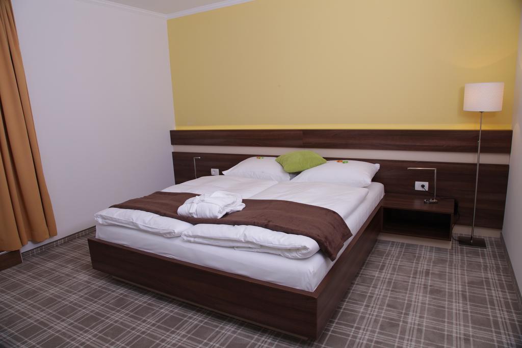 Primus Hotel & Apartments Vienna Exterior photo